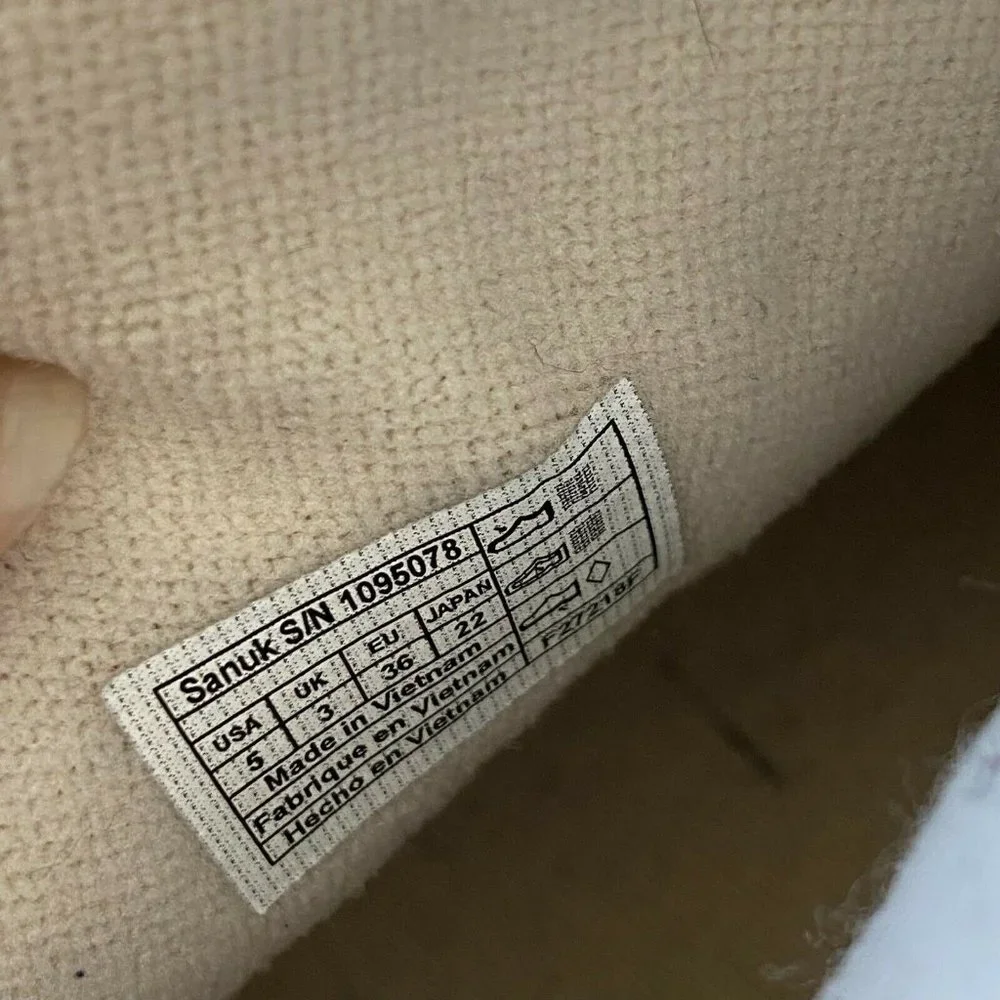 SANUK‎ Size 5 